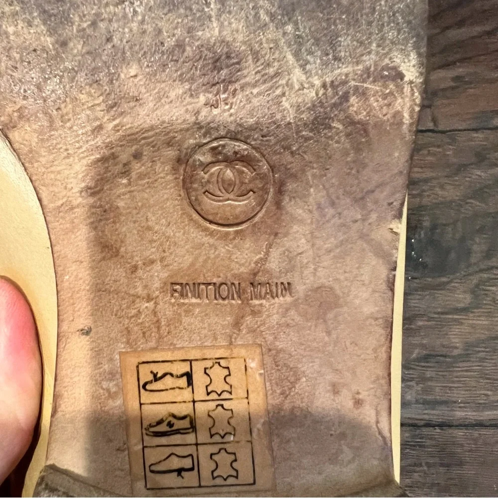 Vintage Chanel Women’s Leather Loafers